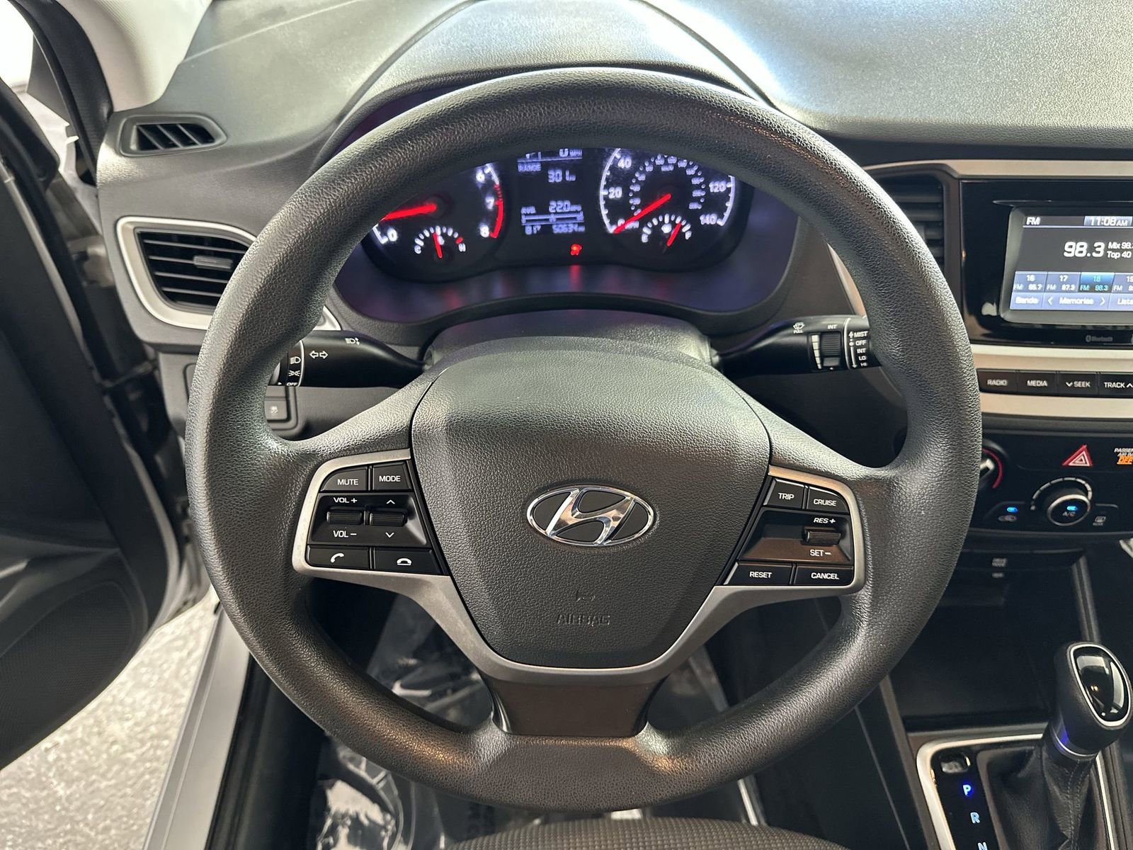 Used 2020 Hyundai Accent SE FWD image 14