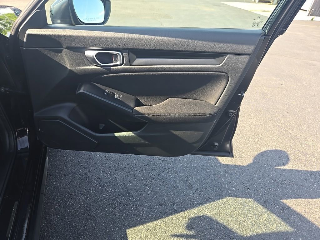 Used 2023 Honda Civic Sport image 30