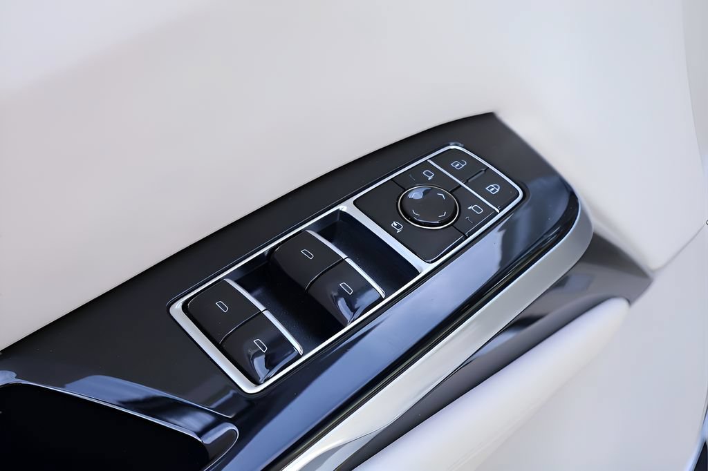 New 2026 Cadillac Escalade ESV Platinum Luxury AWD/4WD image 10