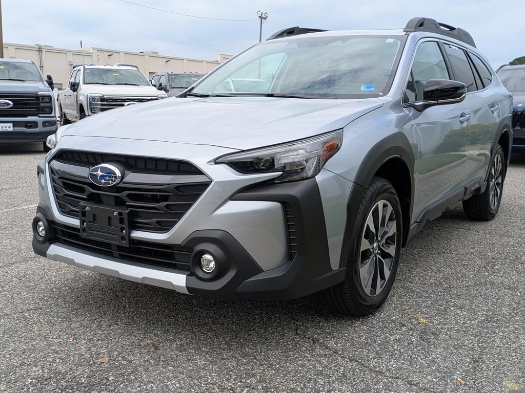 Used 2025 Subaru Outback Limited AWD/4WD image 8