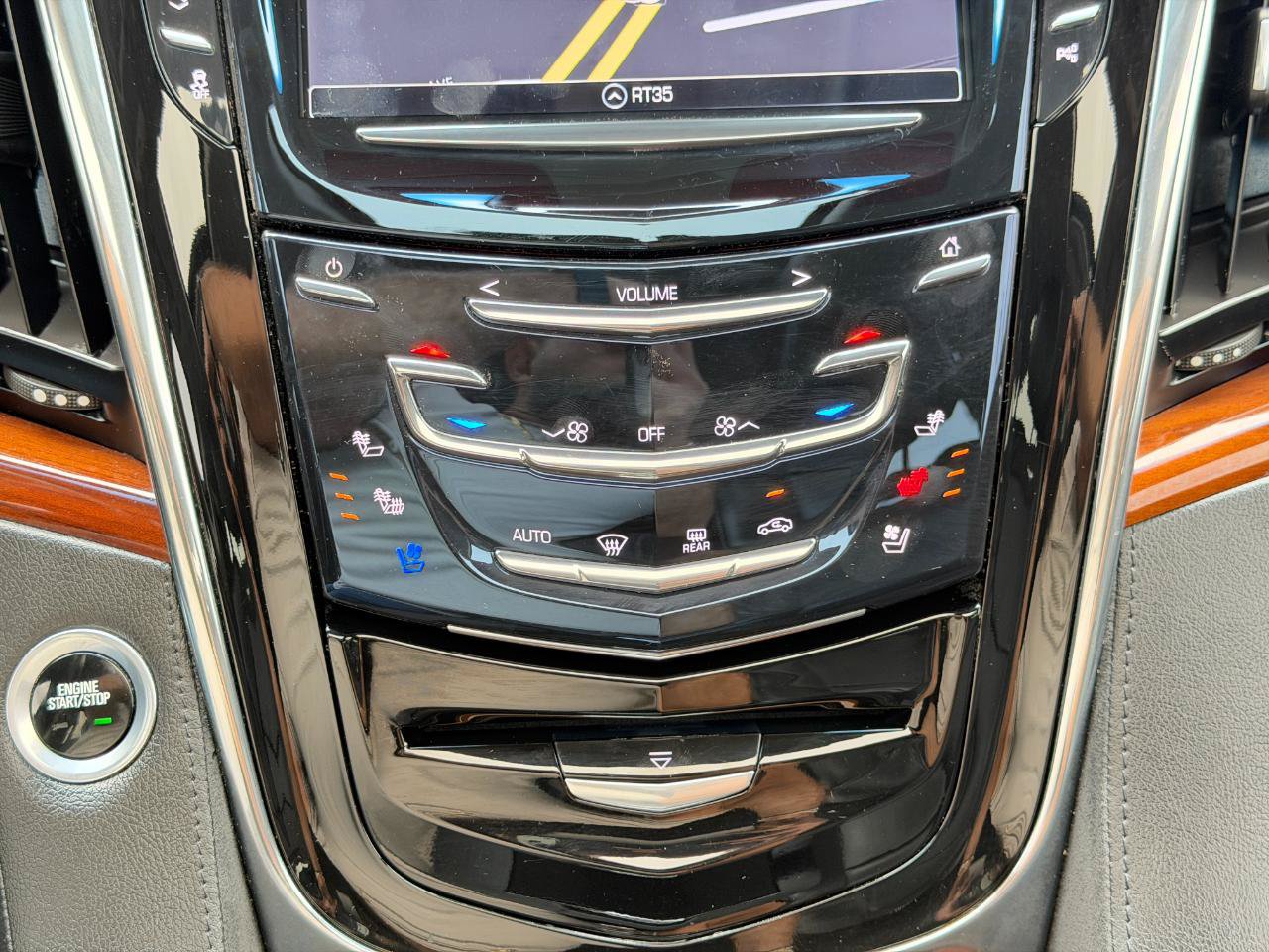 Used 2017 Cadillac Escalade Luxury AWD/4WD image 68