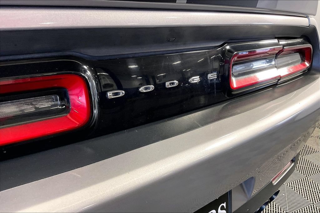Used 2016 Dodge Challenger R/T Plus RWD image 35