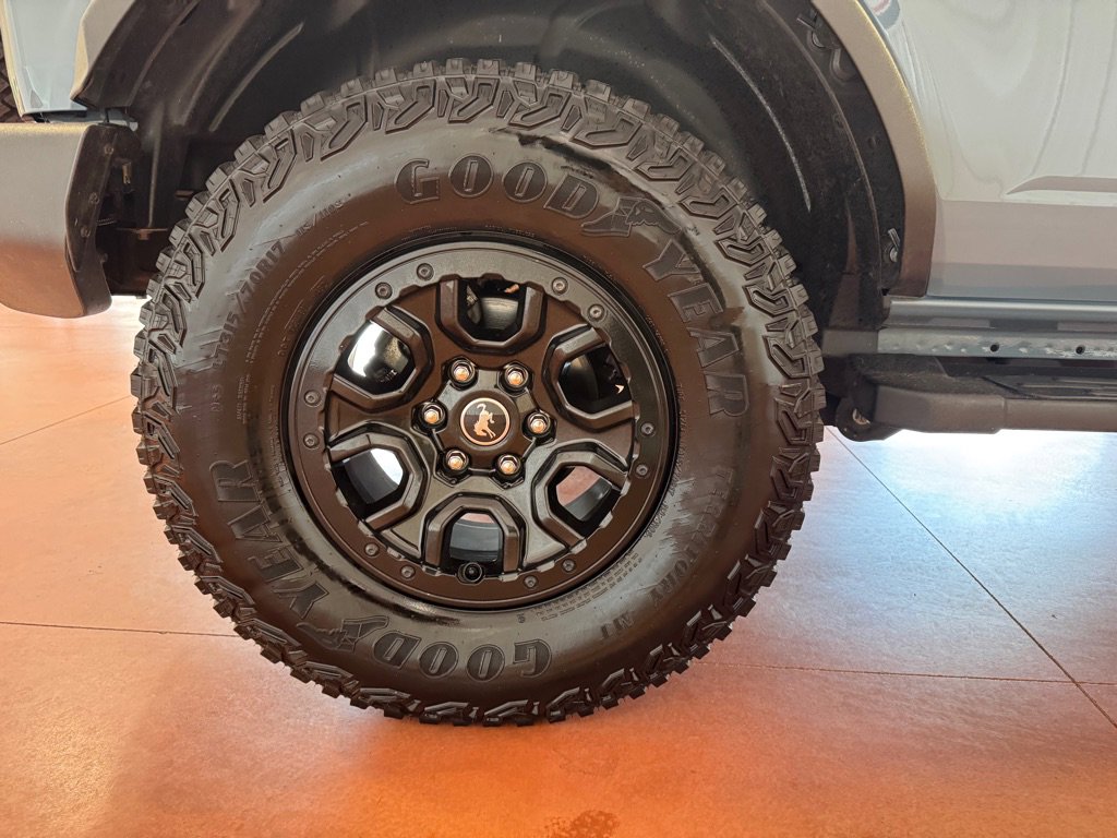 Used 2022 Ford Bronco Wildtrak image 14
