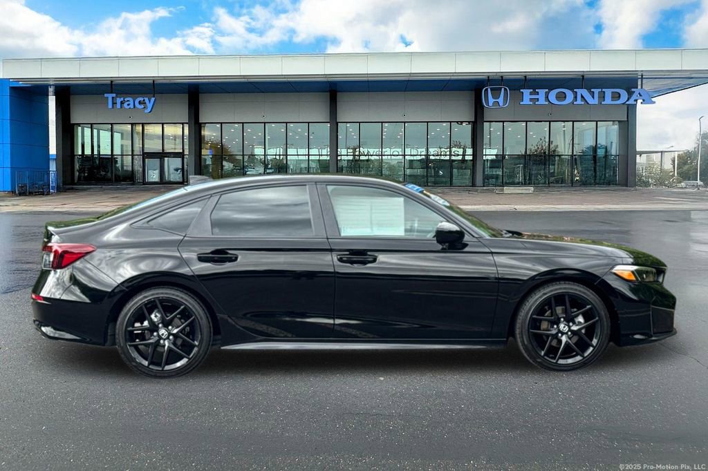 Certified 2025 Honda Civic Sport image 4