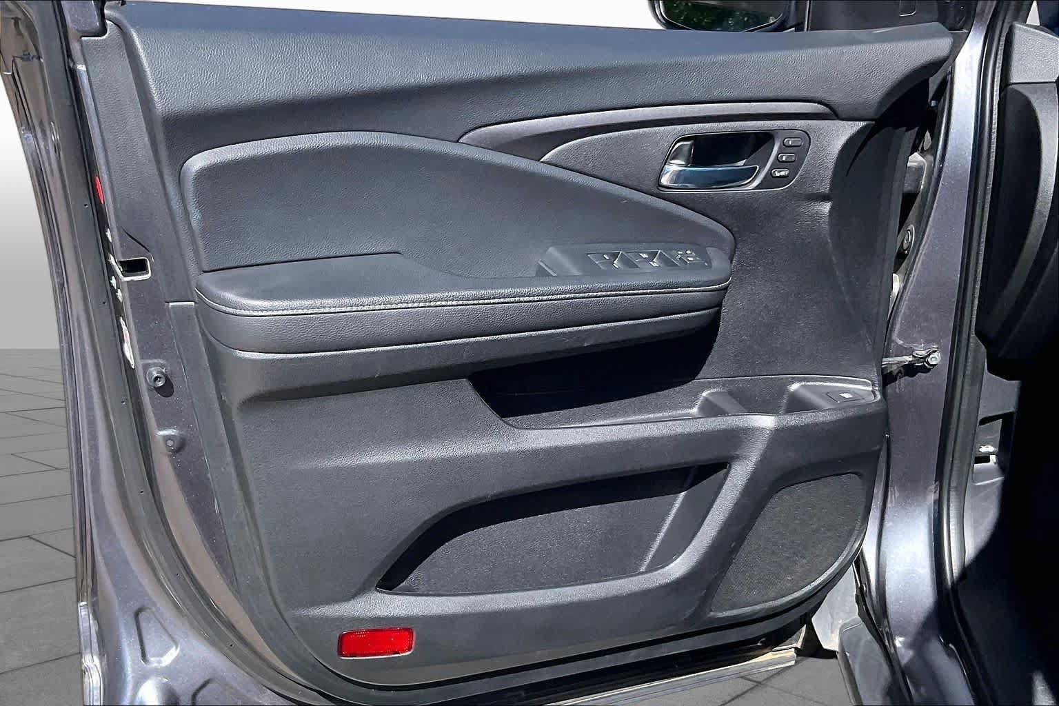 Used 2025 Honda Ridgeline RTL image 21