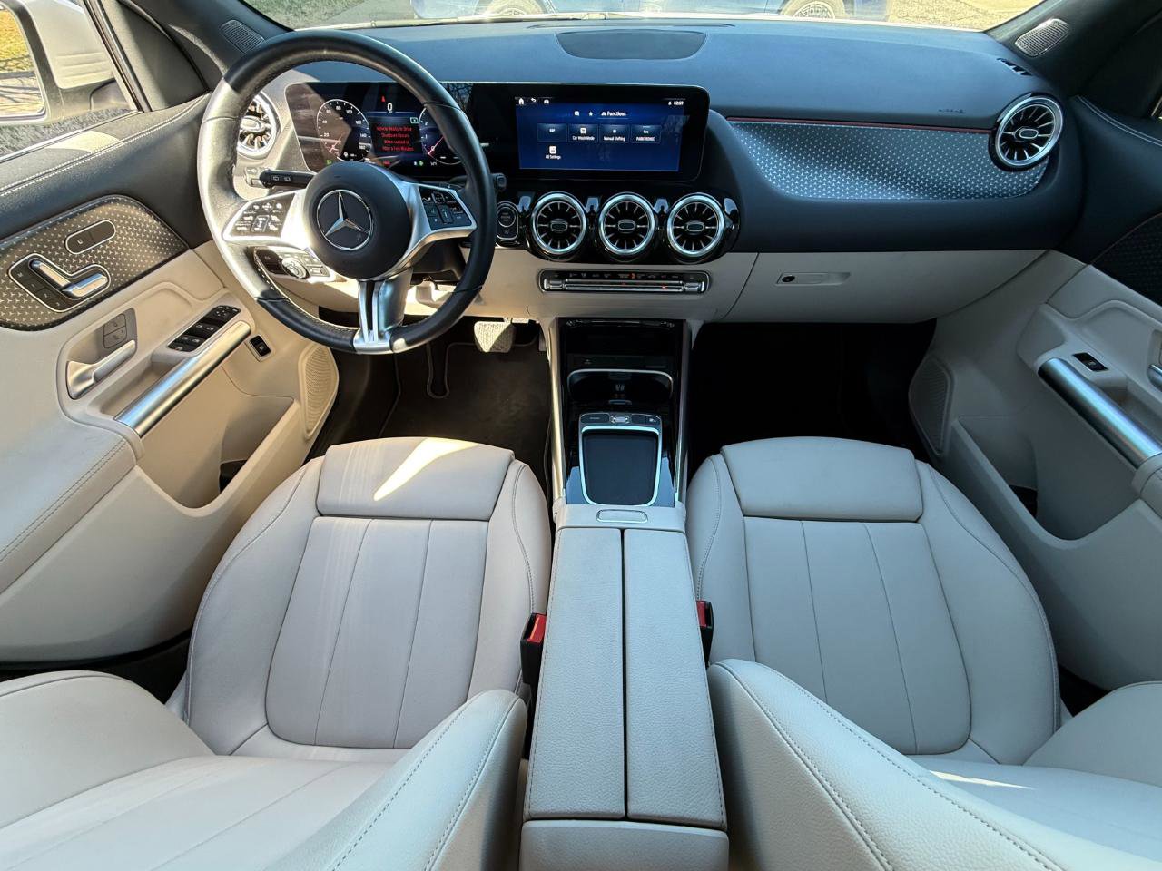 Used 2024 Mercedes-Benz GLA 250 image 9