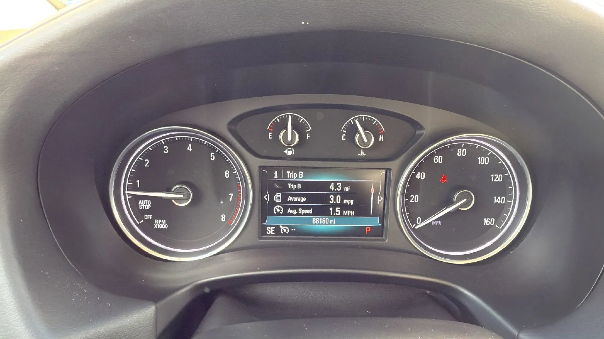 Used 2019 Buick Enclave Essence image 16