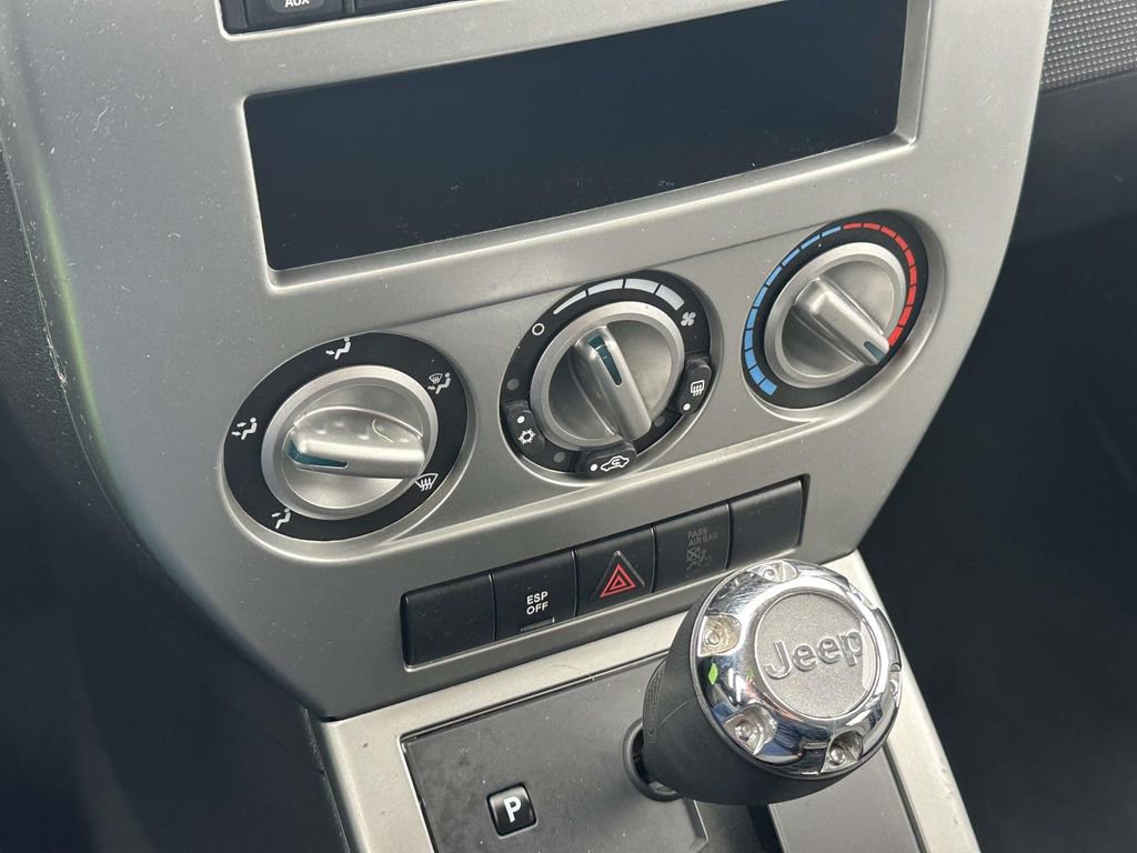 Used 2007 Jeep Compass Sport image 25