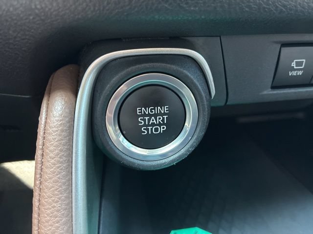 Used 2024 Toyota Grand Highlander AWD image 39