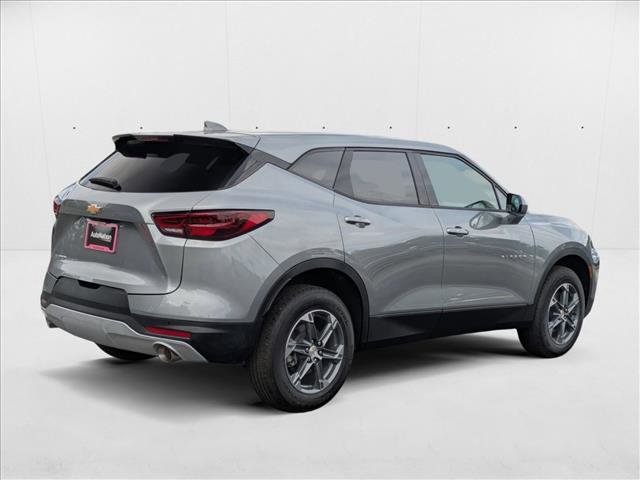 New 2025 Chevrolet Blazer LT w/ Driver Confidence Package FWD video 2
