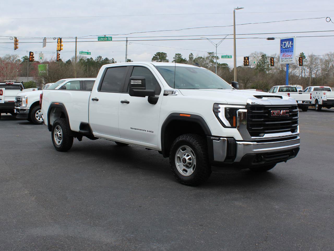 Used 2024 GMC Sierra 2500 Pro w/ Convenience Package image 7