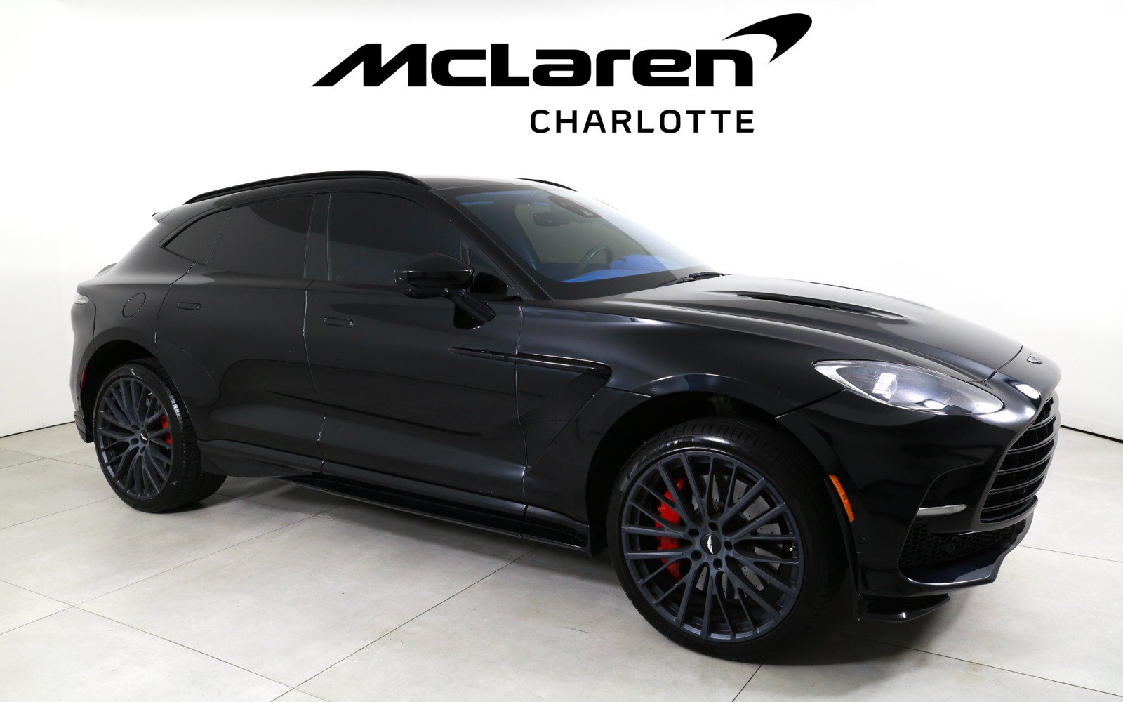 Used 2023 Aston Martin DBX 707 AWD/4WD image 2