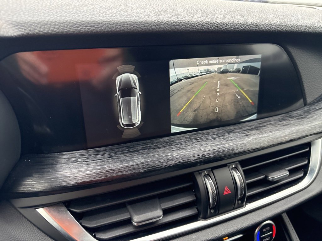 Used 2024 Alfa Romeo Stelvio Sprint image 28