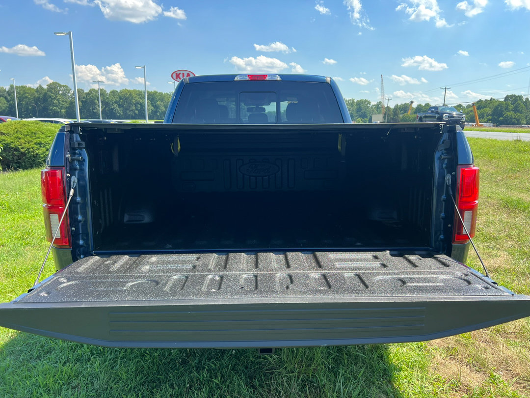 Used 2020 Ford F150 Lariat image 5