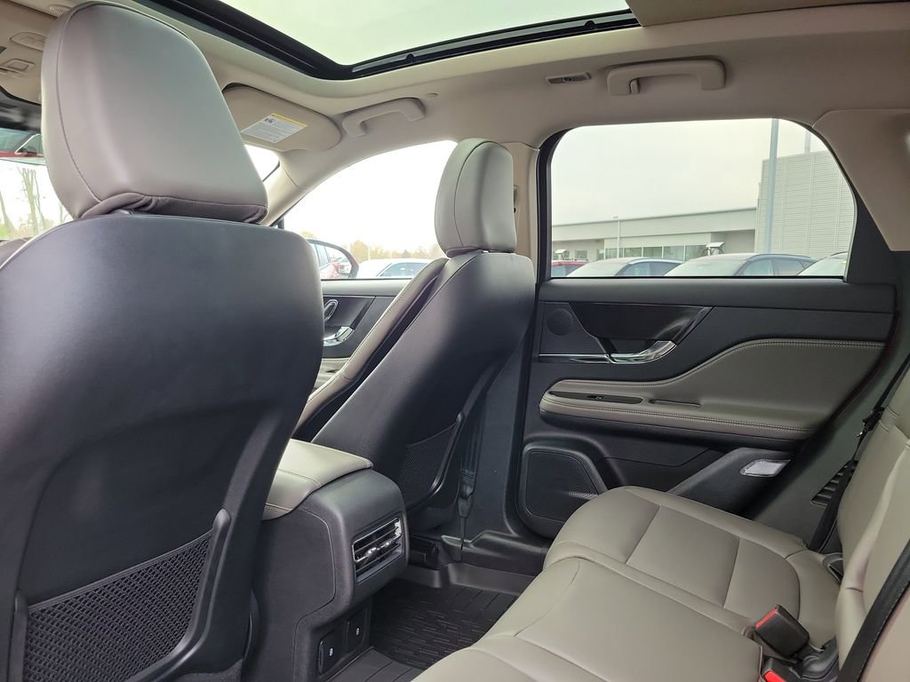 New 2026 Lincoln Corsair Premiere image 15