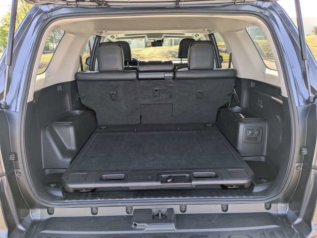 Used 2022 Toyota 4Runner Limited RWD image 13