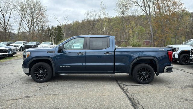 Used 2021 GMC Sierra 1500 4x4 Crew Cab w/ Sierra Value Package image 4