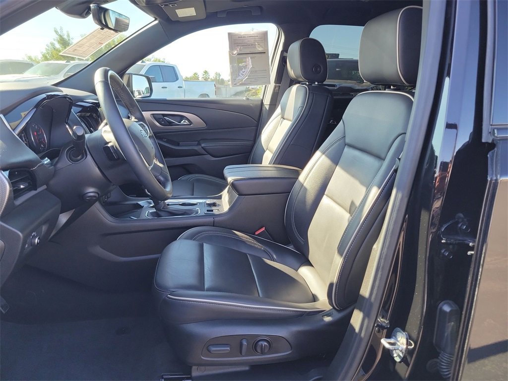 Used 2023 Chevrolet Traverse Premier w/ Redline Edition image 20