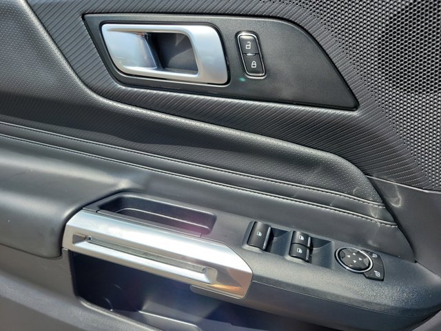 Used 2024 Ford Mustang Premium image 9