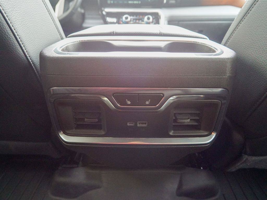Used 2024 GMC Sierra 1500 Denali AWD/4WD image 16