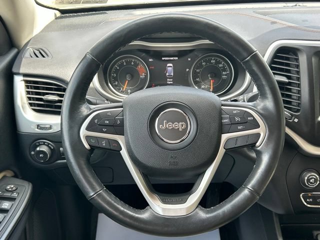 Used 2016 Jeep Cherokee Limited w/ Luxury Group AWD/4WD image 47