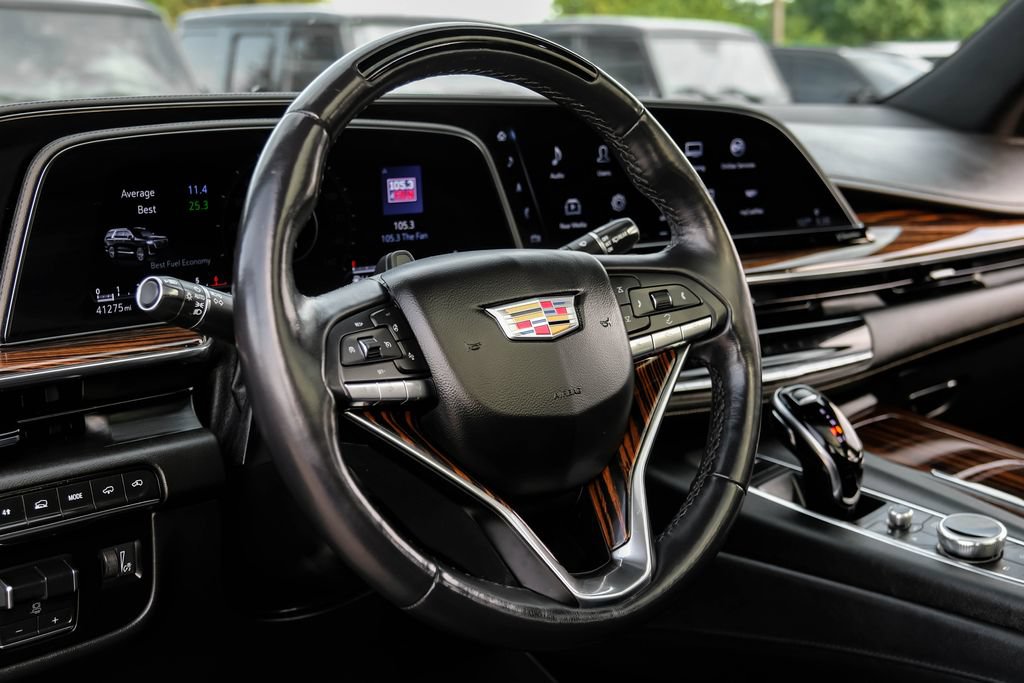 Used 2024 Cadillac Escalade Premium Luxury w/ Performance Package AWD/4WD image 15