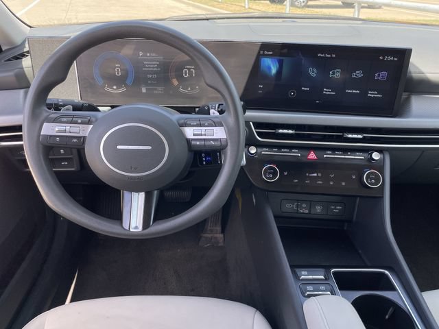 Used 2025 Hyundai Sonata SEL FWD image 10