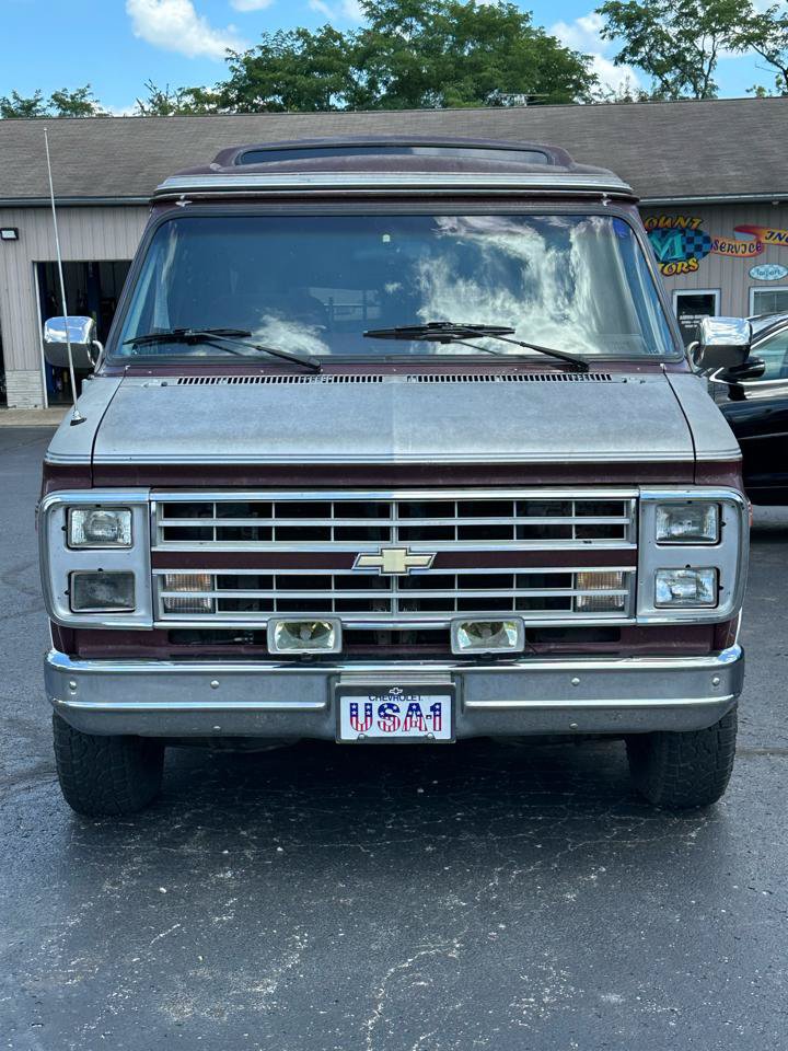 Used 1987 Chevrolet G20 RWD image 3