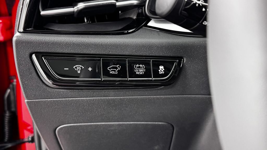 New 2026 Kia Niro FWD image 33