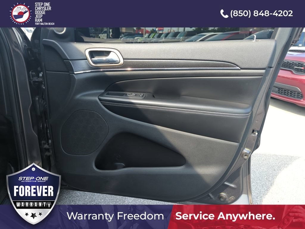Used 2015 Jeep Grand Cherokee Limited RWD image 31