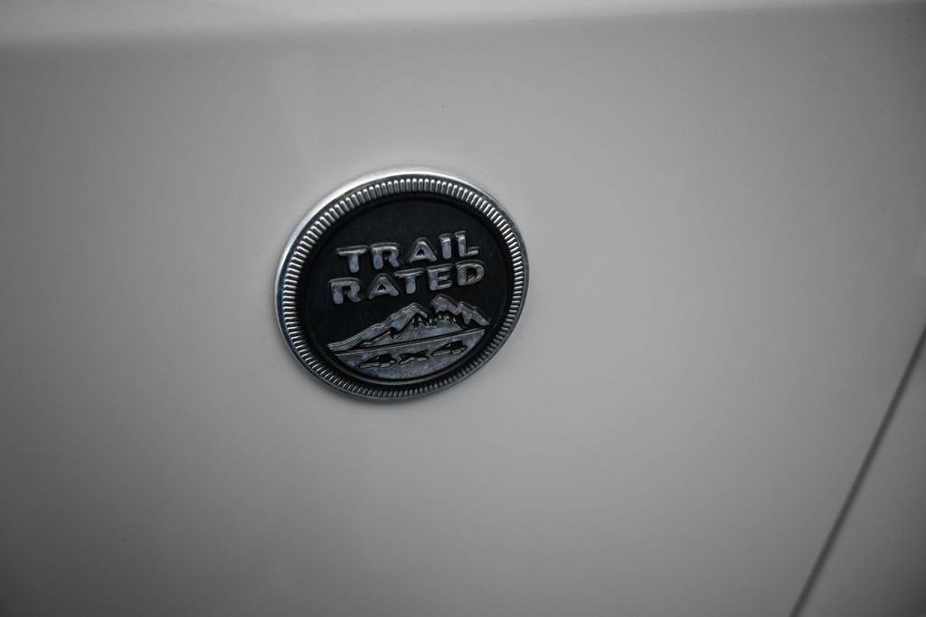 Used 2018 Jeep Wrangler Unlimited Sport S AWD/4WD image 41