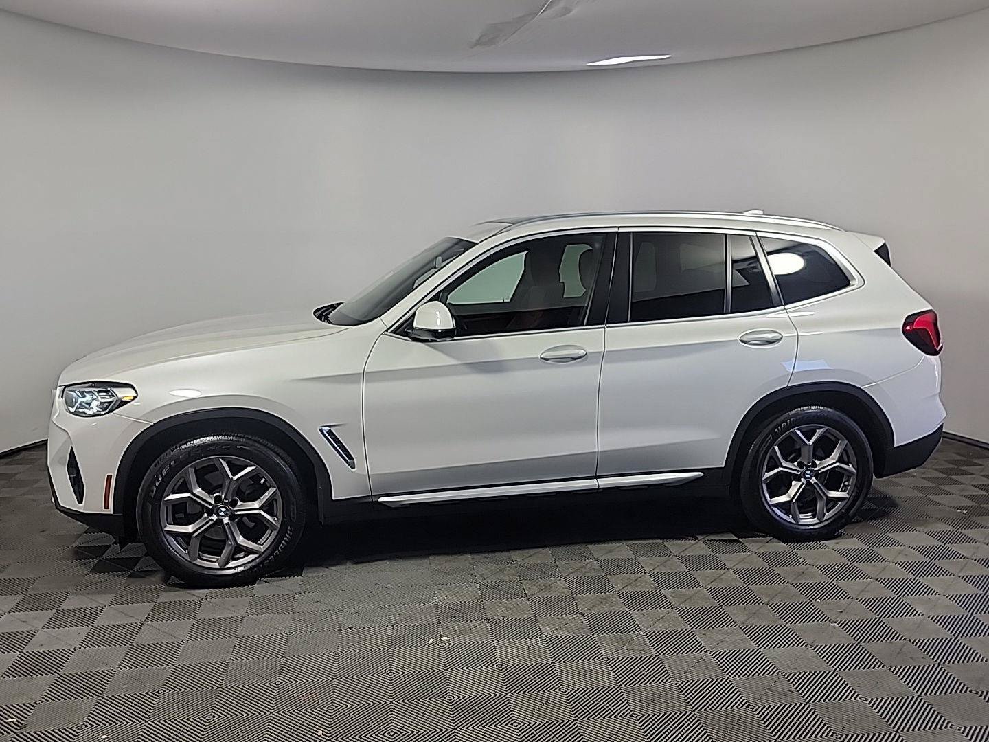 Used 2022 BMW X3 xDrive30i w/ Premium Package 2 AWD/4WD image 11
