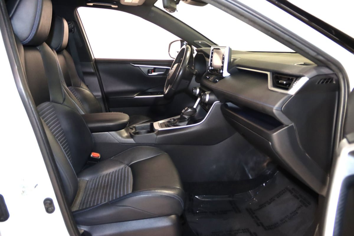 Used 2020 Toyota RAV4 XSE AWD/4WD image 53