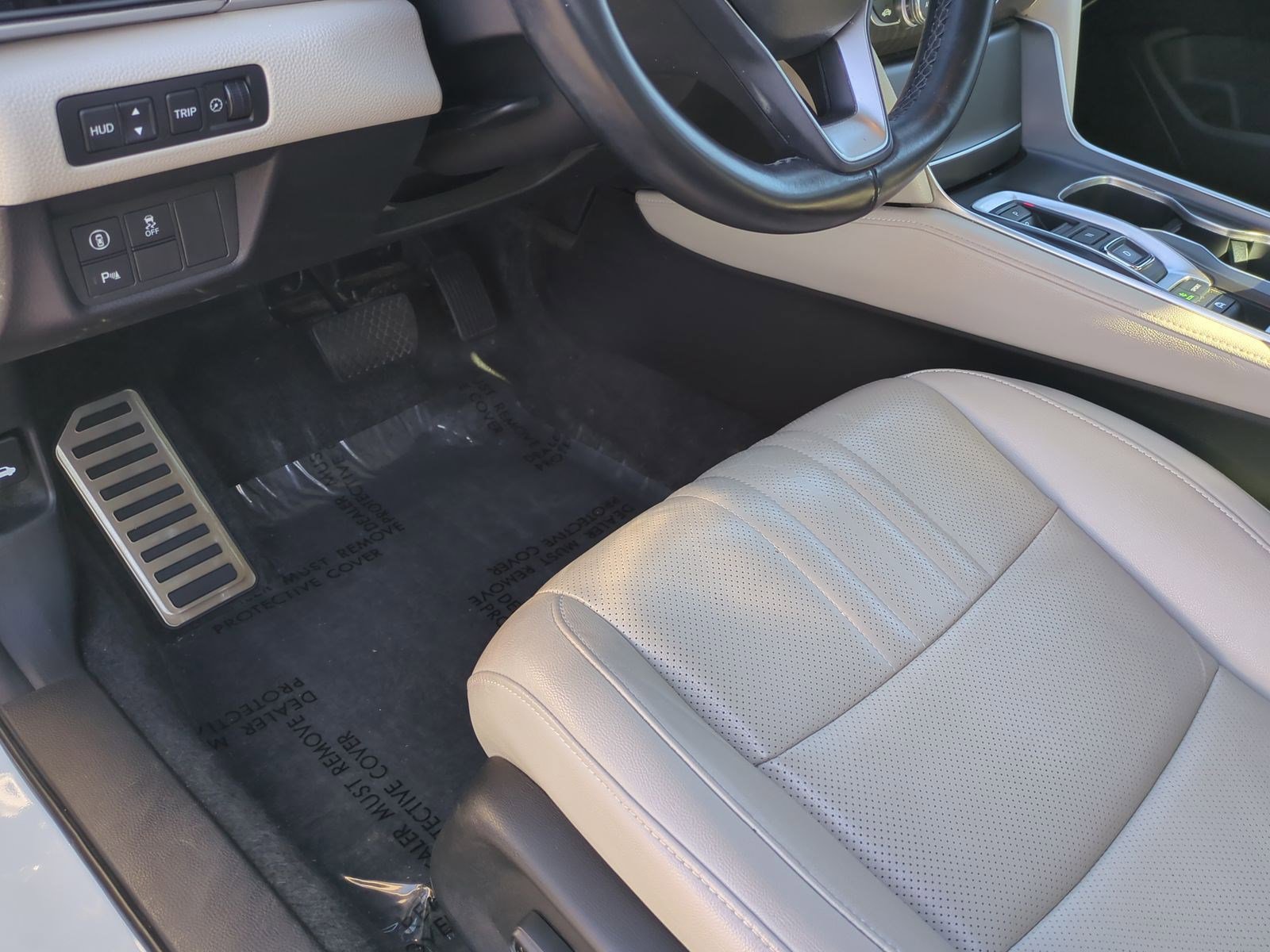 Used 2022 Honda Accord Touring image 17