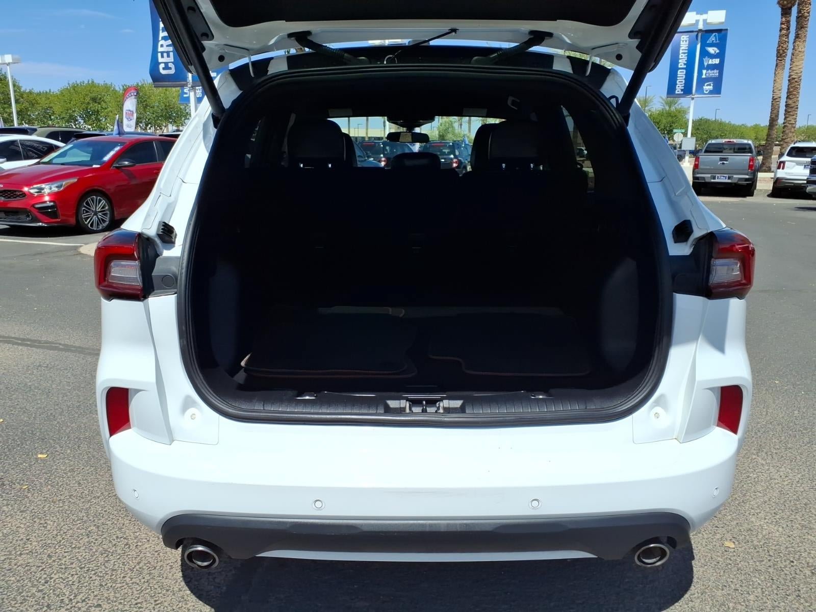 Certified 2023 Ford Escape ST-Line w/ Tech Pack #1 FWD image 16