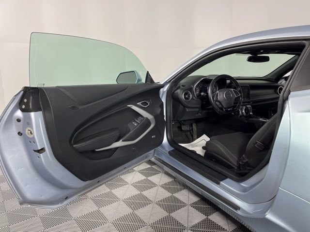 Used 2017 Chevrolet Camaro LT w/ RS Package image 16