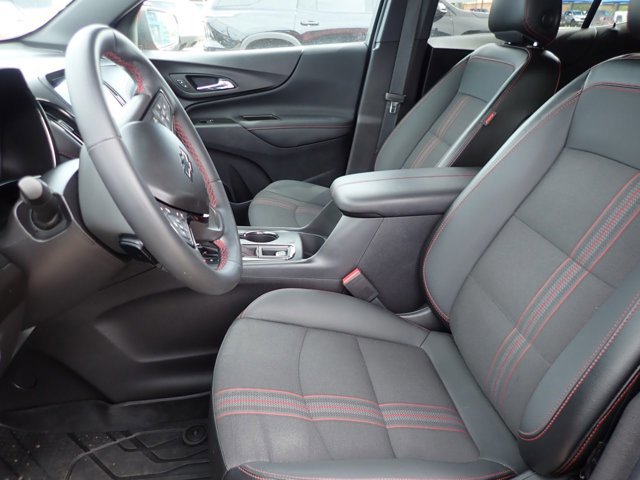 Used 2023 Chevrolet Equinox RS AWD/4WD image 12