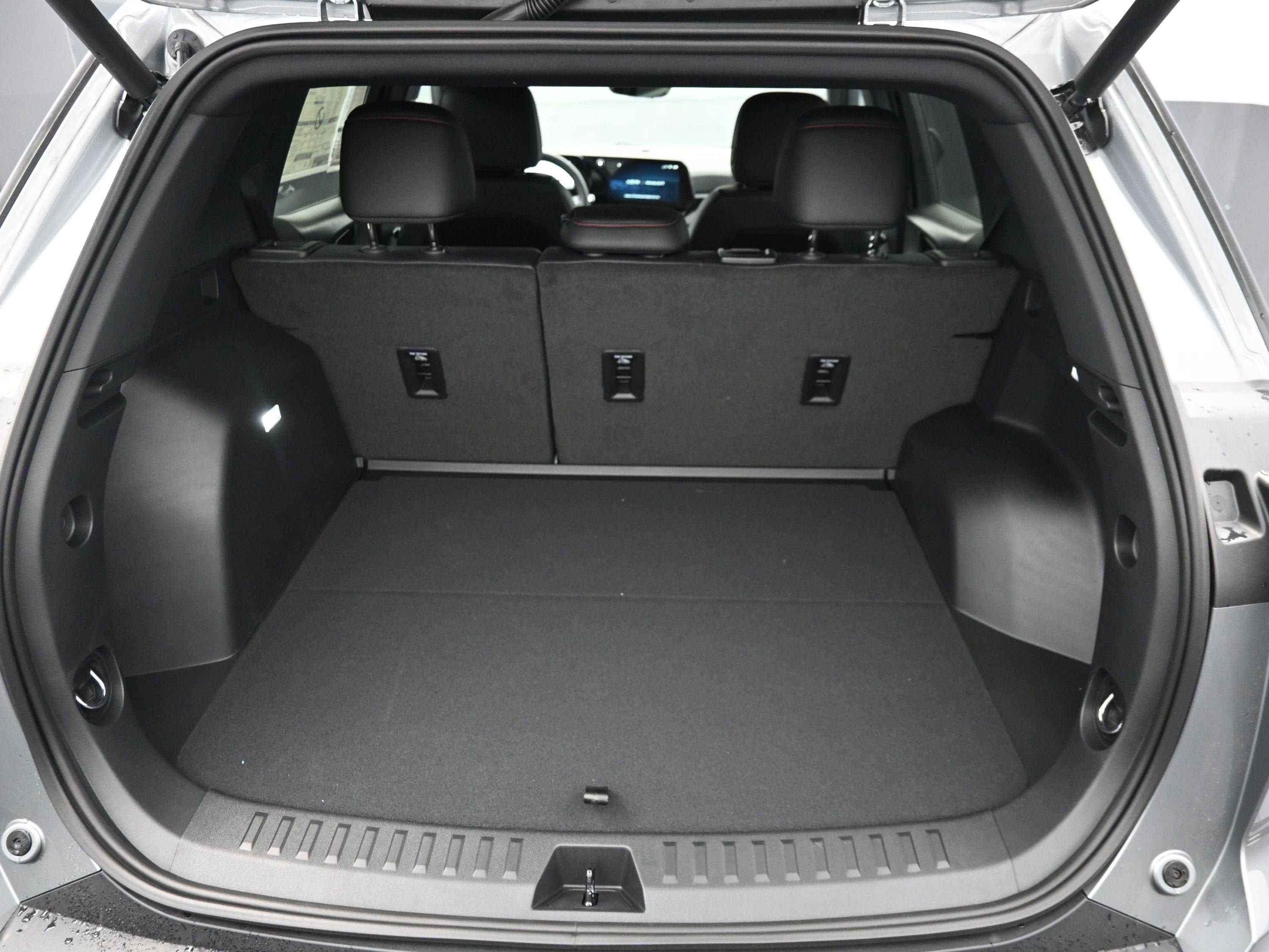 New 2026 Chevrolet Equinox RS w/ Safety and Technology Package AWD/4WD image 32