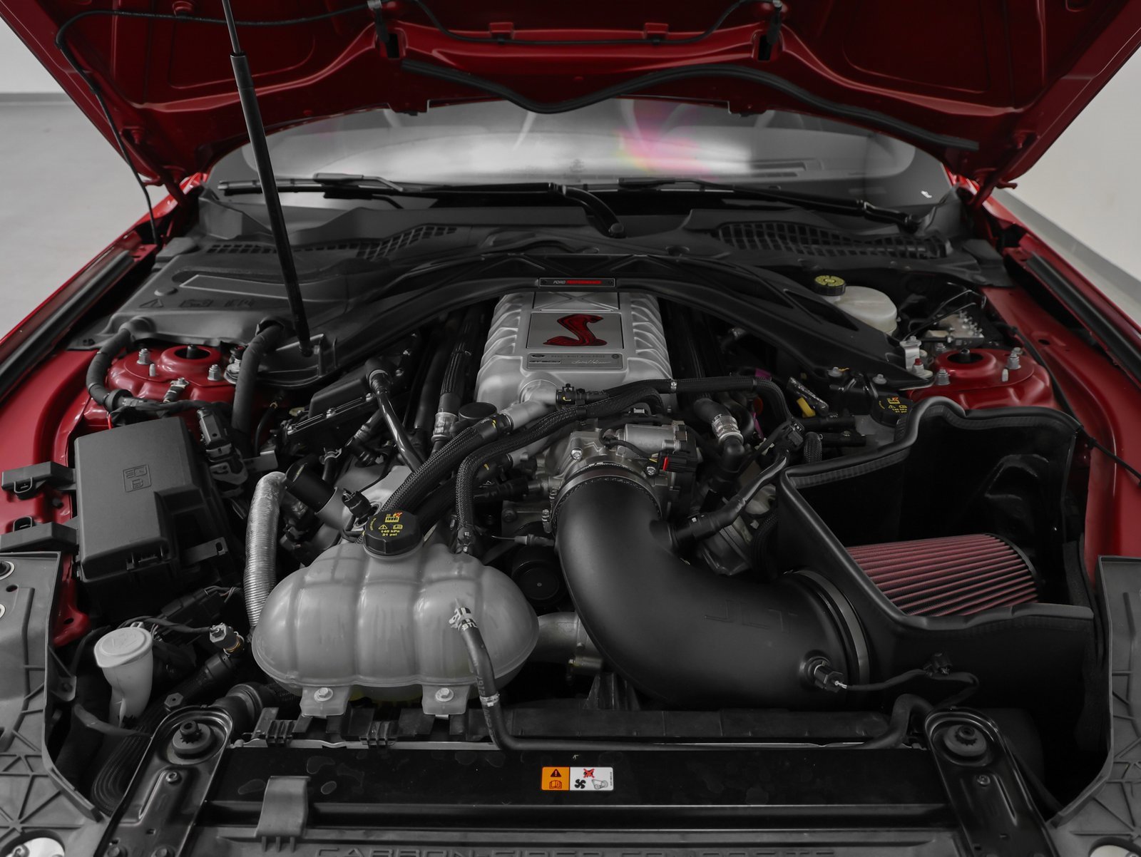 Used 2020 Ford Mustang Shelby GT500 w/ Carbon Fiber Track Pack image 32