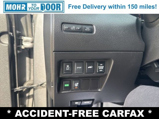 Used 2016 Nissan Rogue SV w/ SV Premium Package image 13