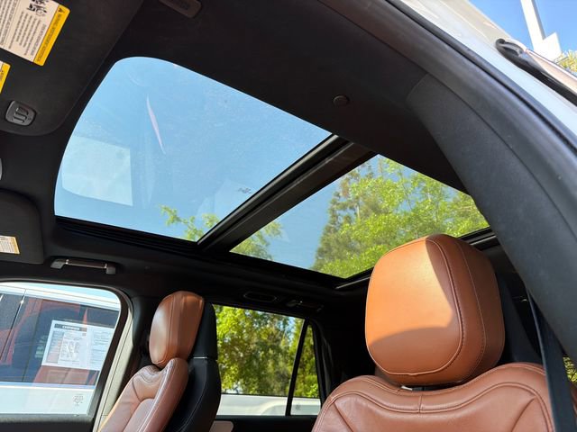 Used 2021 Lincoln Navigator L Reserve w/ Luxury Package AWD/4WD image 33