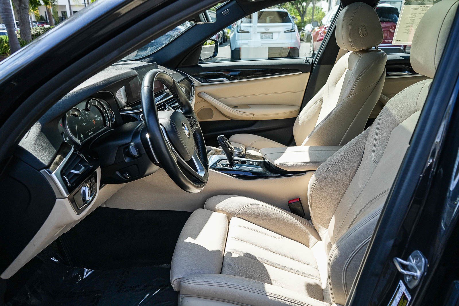 Used 2019 BMW 540i w/ Convenience Package RWD image 17