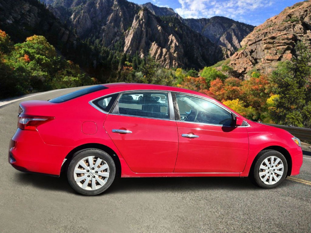 Used 2017 Nissan Sentra SV FWD image 2