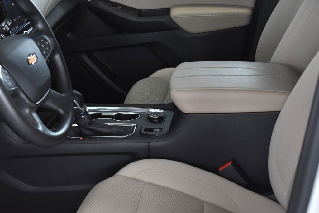 Used 2022 Chevrolet Traverse LS AWD/4WD image 23