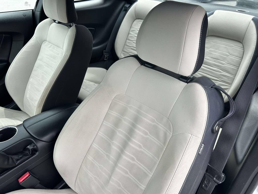 Used 2015 Ford Mustang GT RWD image 16