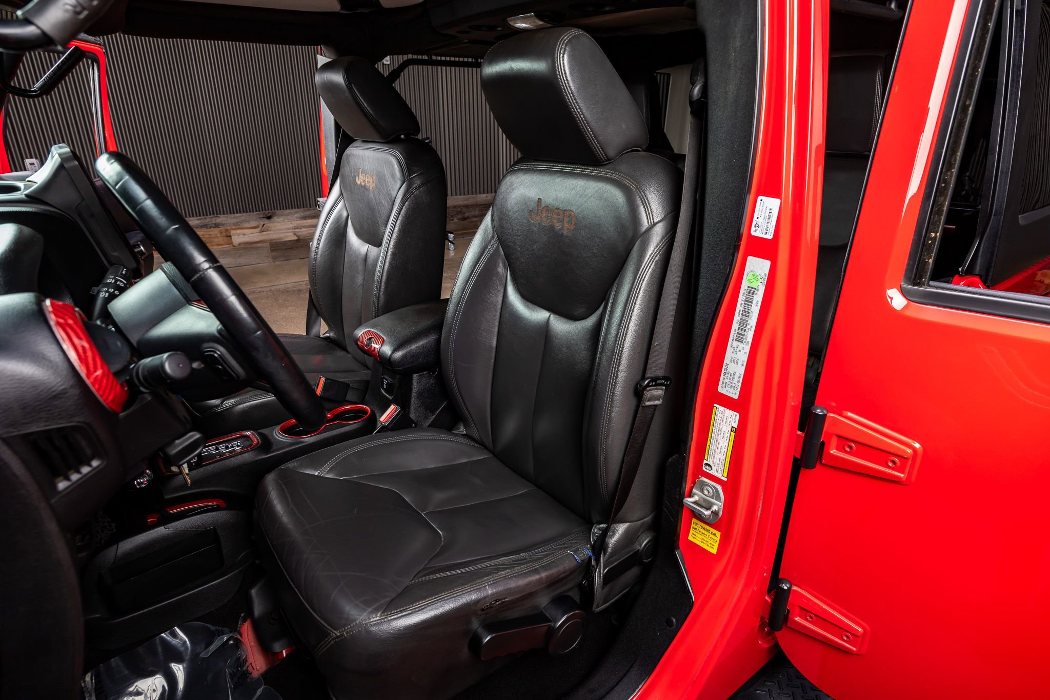 Used 2015 Jeep Wrangler Unlimited Sahara w/ Katzkin Premium Leather Group image 26