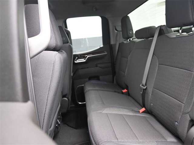 New 2026 GMC Sierra 1500 SLE image 12