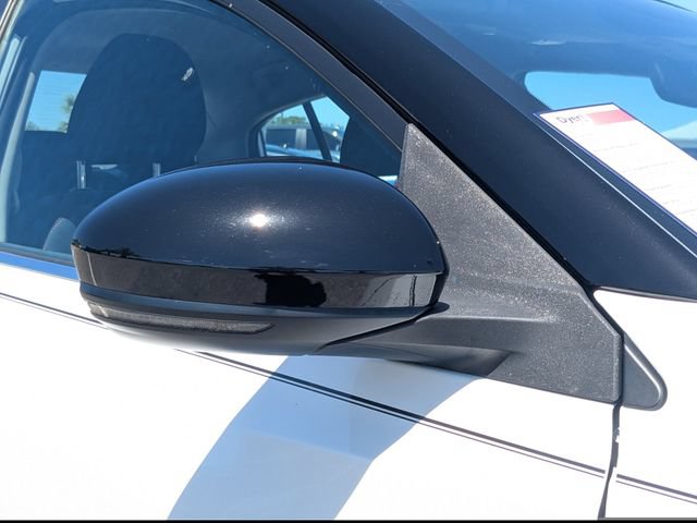 Used 2025 Nissan Sentra SR w/ Midnight Edition FWD image 11