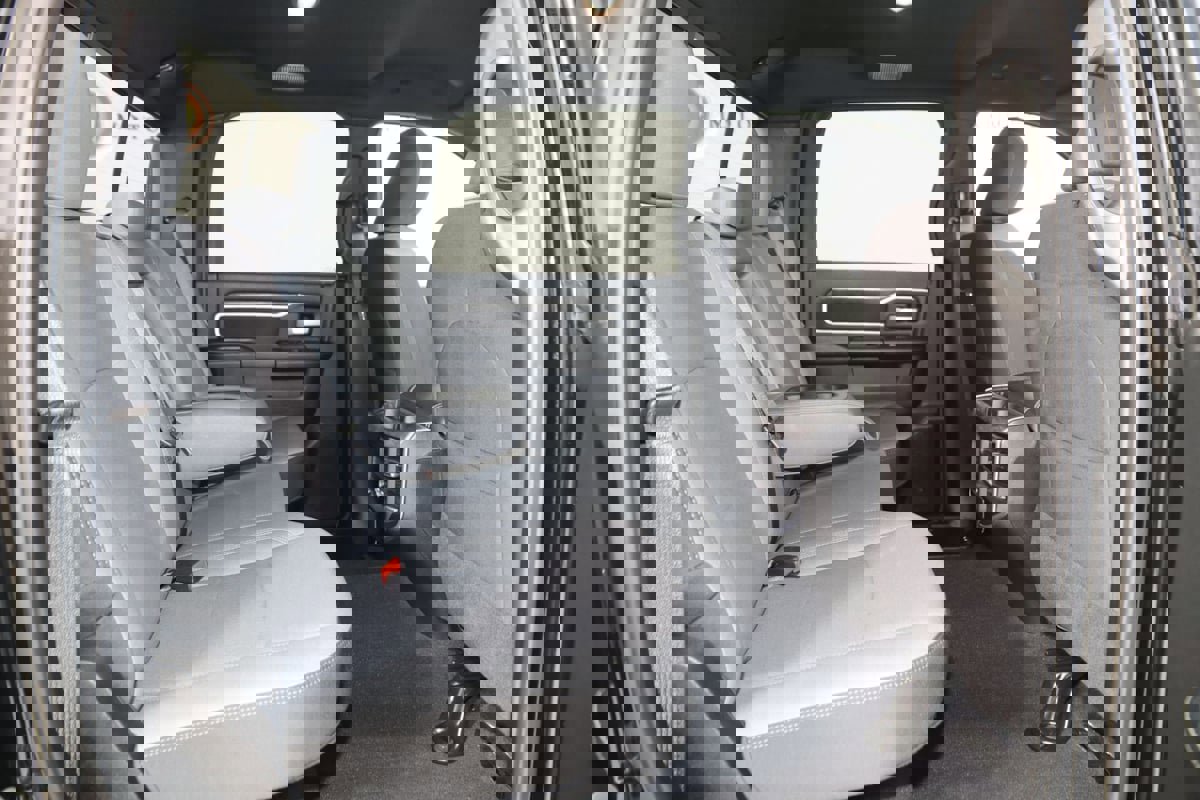 Used 2024 RAM 2500 Big Horn w/ Level 2 Equipment Group AWD/4WD image 13