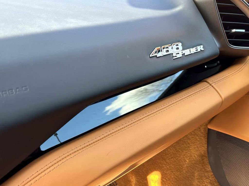 Used 2017 Ferrari 488 Spider image 51